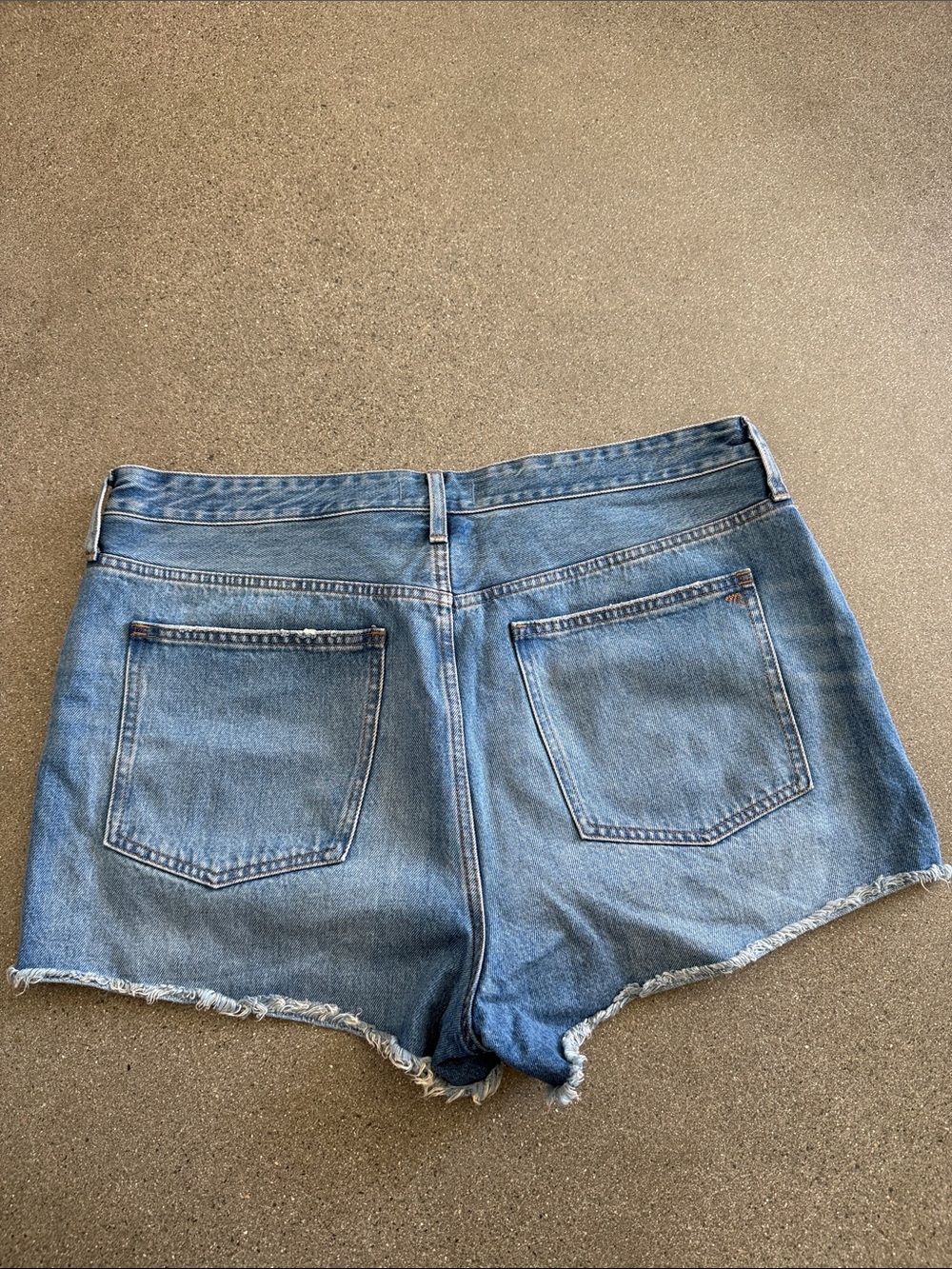 Madewell Distressed High-Rise Denim Shorts in Blue - Picture 4 of 4